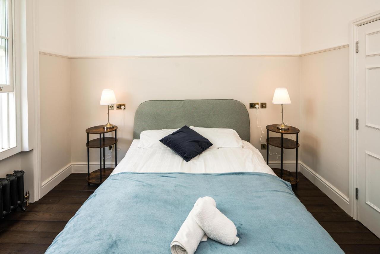 4 Bedroom House Up To 10 People At Heart Of Kensington And Chelsea London Luaran gambar