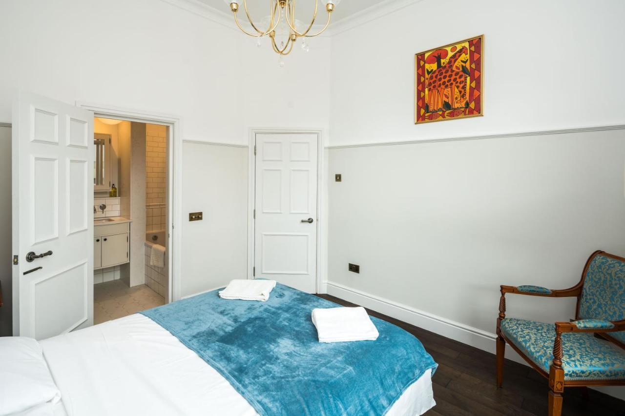 4 Bedroom House Up To 10 People At Heart Of Kensington And Chelsea London Luaran gambar