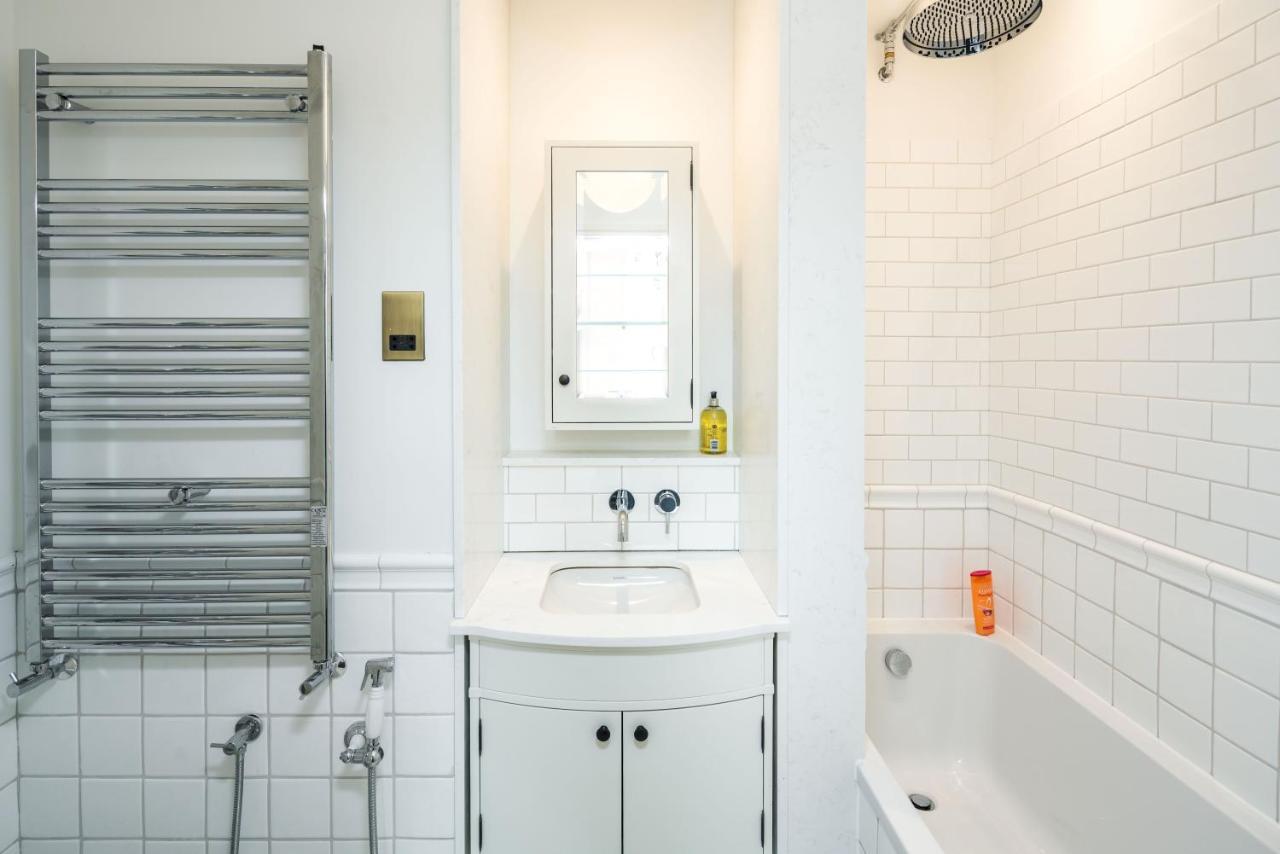 4 Bedroom House Up To 10 People At Heart Of Kensington And Chelsea London Luaran gambar